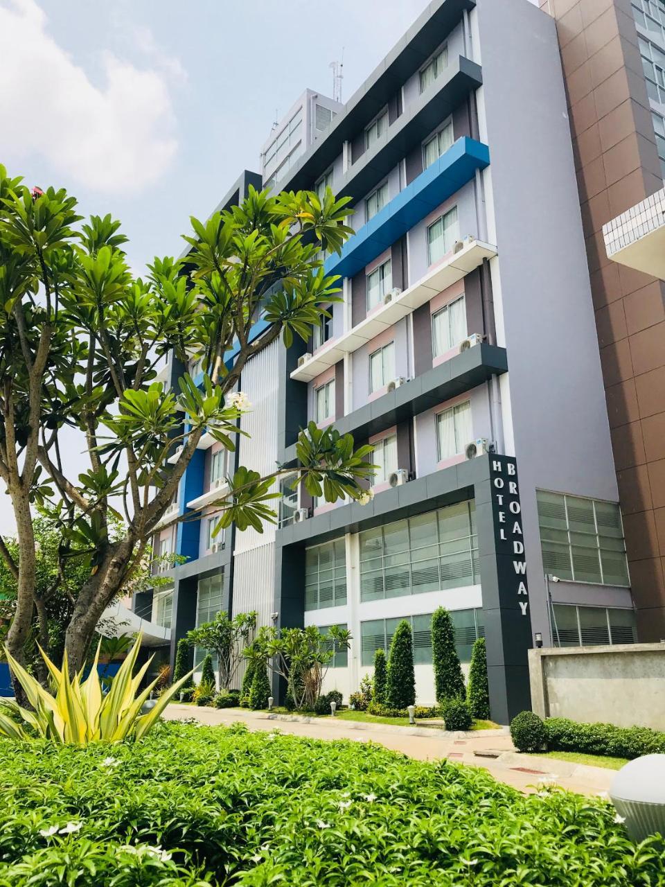 Hotel Broadway יאנגון מראה חיצוני תמונה