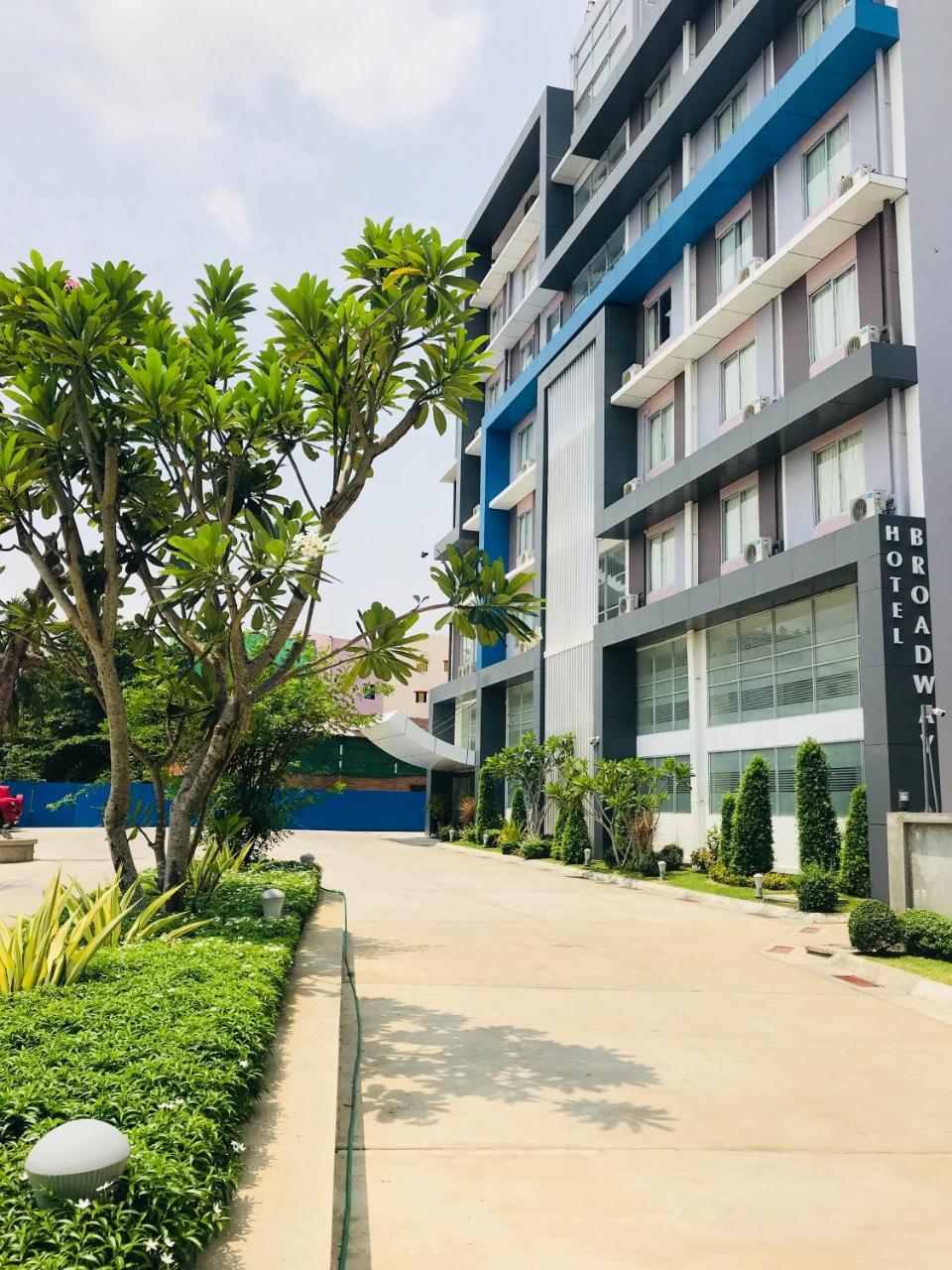 Hotel Broadway יאנגון מראה חיצוני תמונה