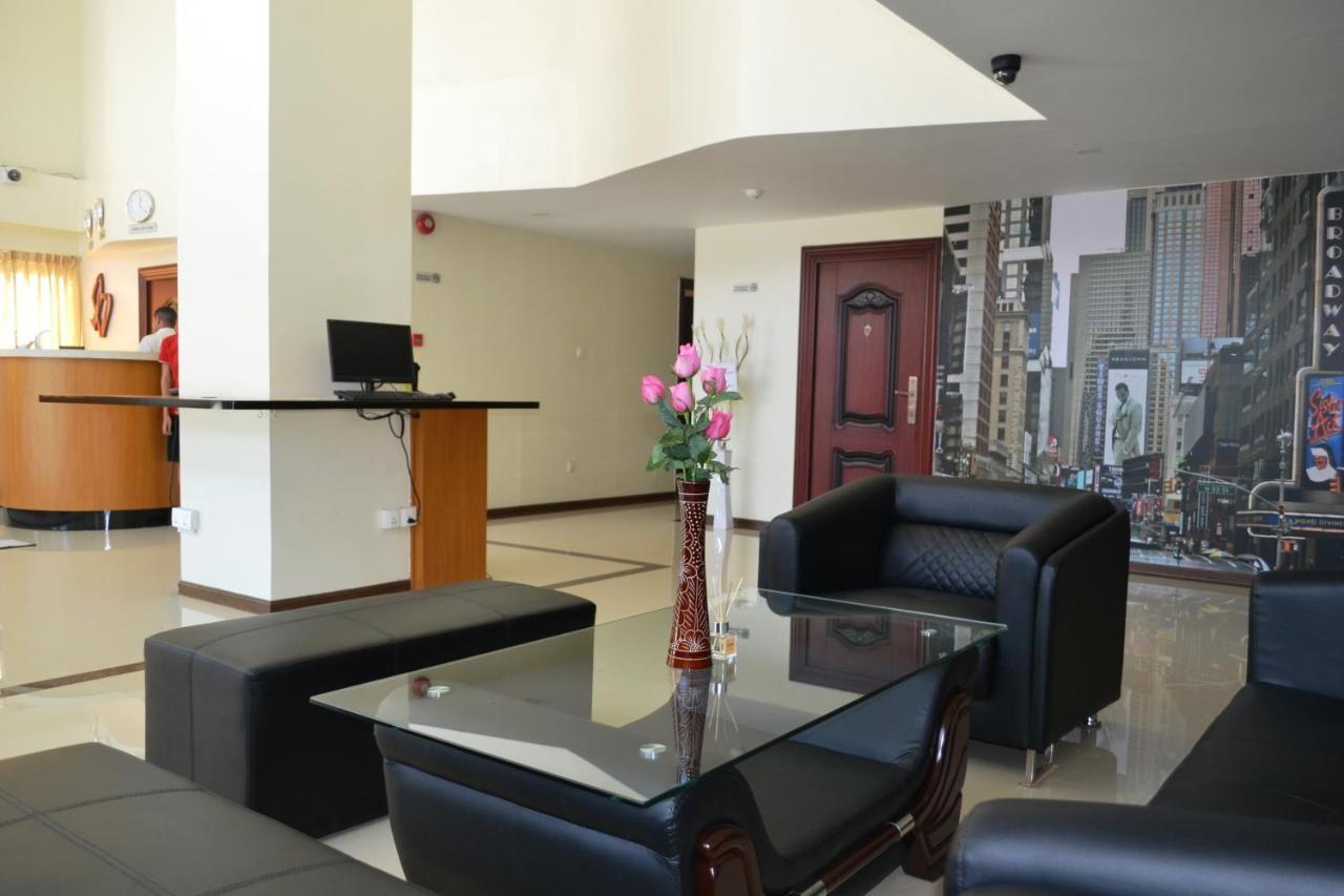Hotel Broadway יאנגון מראה חיצוני תמונה